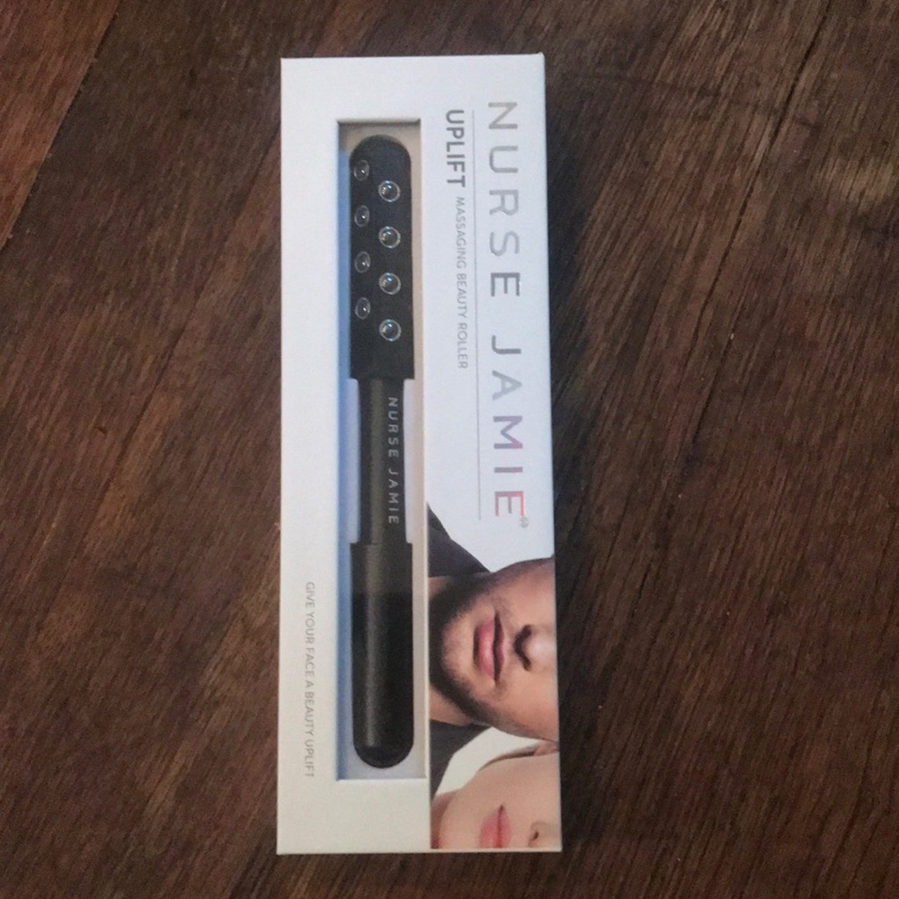 nurse jamie uplift massaging beauty roller